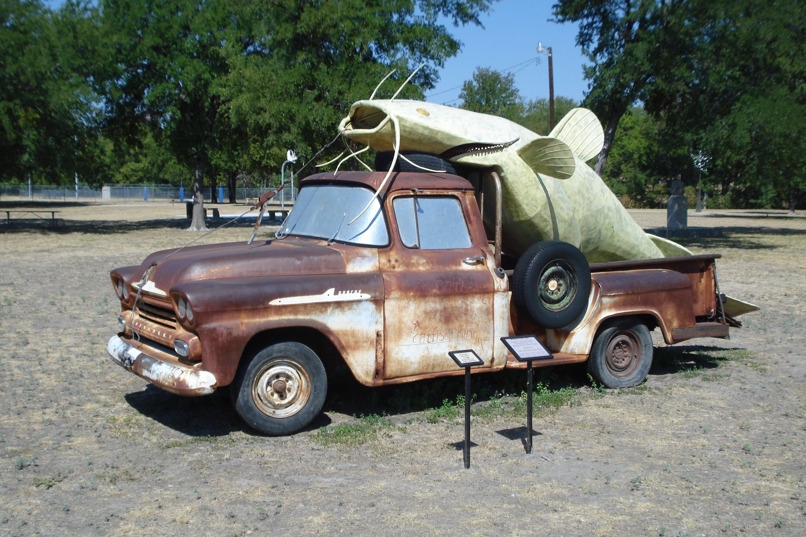 Campbell Park Sculpture(9)